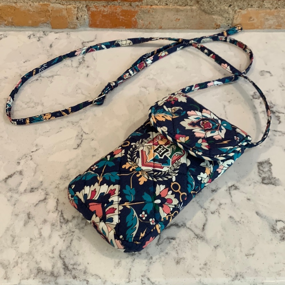 Vera Bradley - Harry Potter Crossbody - Back Pocket